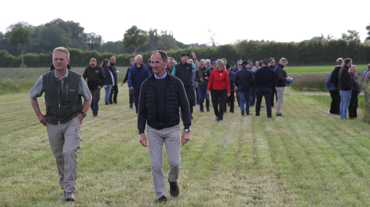 Samlet fik omkring 500 landmænd forleden faglige input og inspiration, da DLF, DLG, Patriotisk Selskab og Agro Alliancen i fællesskab holdt to dages fagligt arrangement i forsøgsmarkerne ved Egeskov. Fotos: Henriette Lemvig