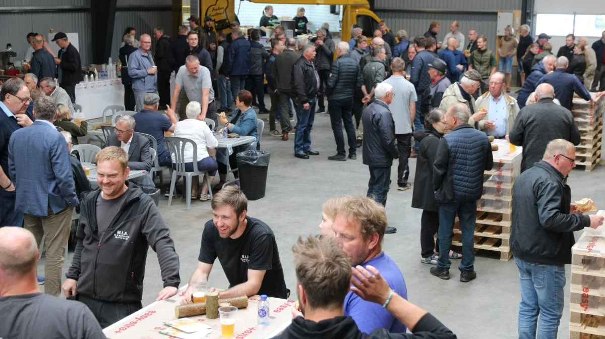 Flere end 350 gæster var mødt frem og kunne med selvsyn se de nye faciliteter ved Easy Agricare på Mors. Foto: Kris Vetter.