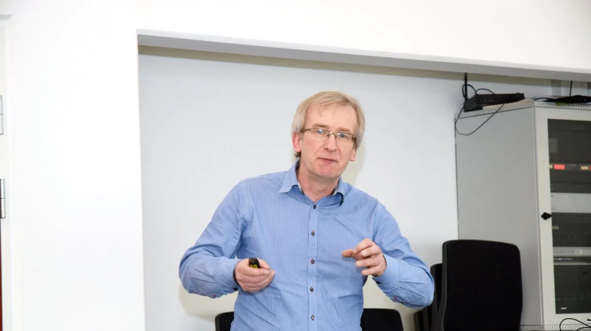 Henning Otte Hansen ser det som urealistisk, at nogen EU-aftale skulle overhale en dansk CO2-afgift indenom. 
