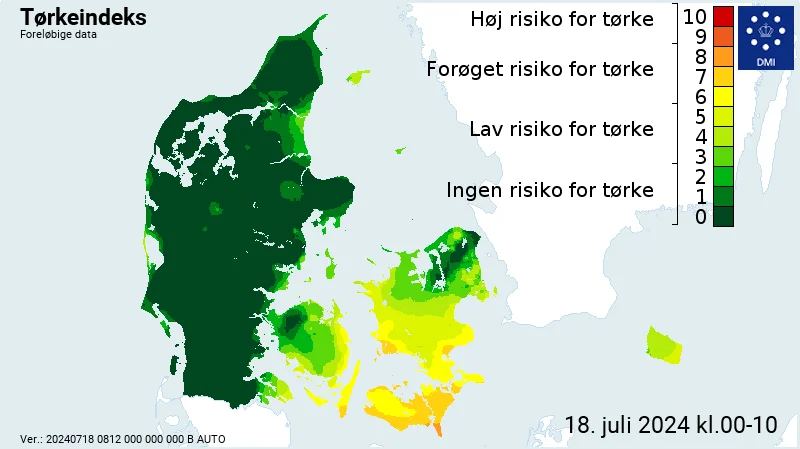 DMIs tørkeindeks fra i går, torsdag, viser tydeligt forskellen på nedbøren mellem Vest- og Østdanmark. Hvor der ligefrem er tørke på det sydlige Falster, er det meste af Jylland mørkegrønt af regn. Kilde: DMI