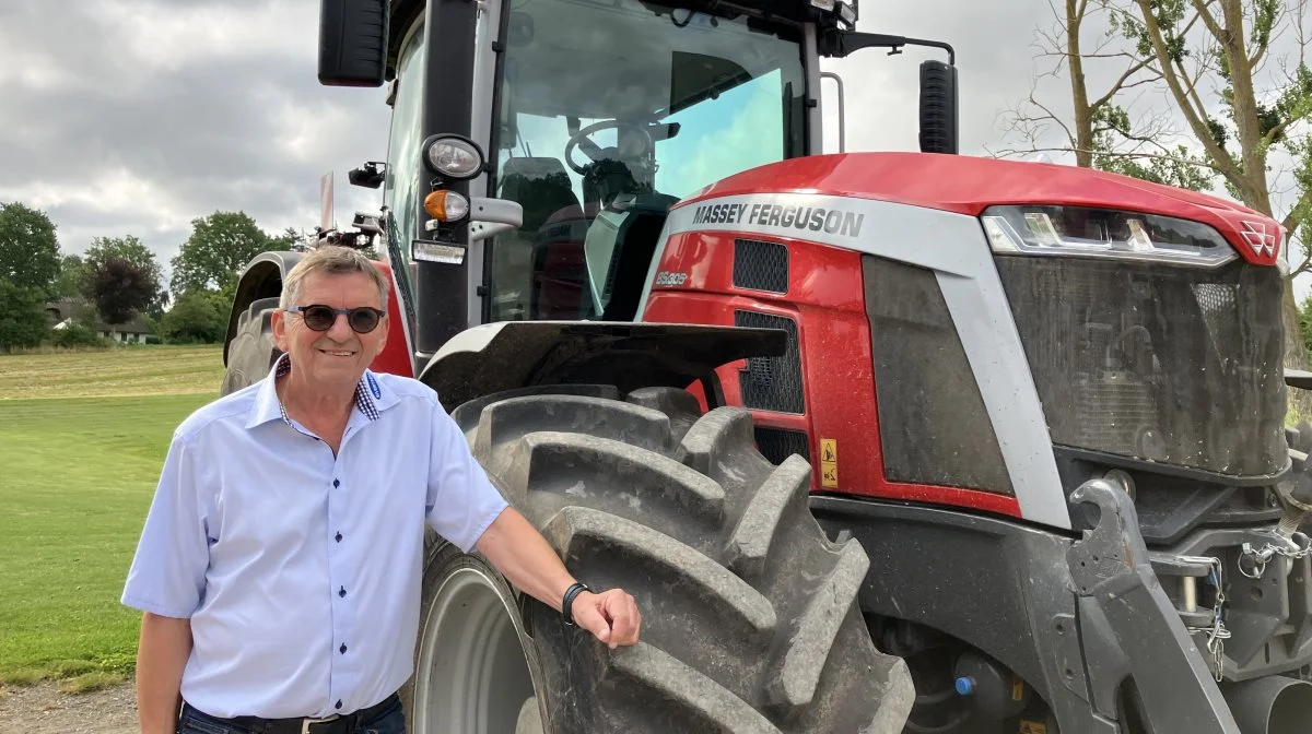 Bjarne Obel, salgschef hos Sivertsen A/S, er glad for, at maskinforretningen nu udbygger aktiviteterne og berøringsfladen på Bornholm. Foto: Dennis Klevenfeldt