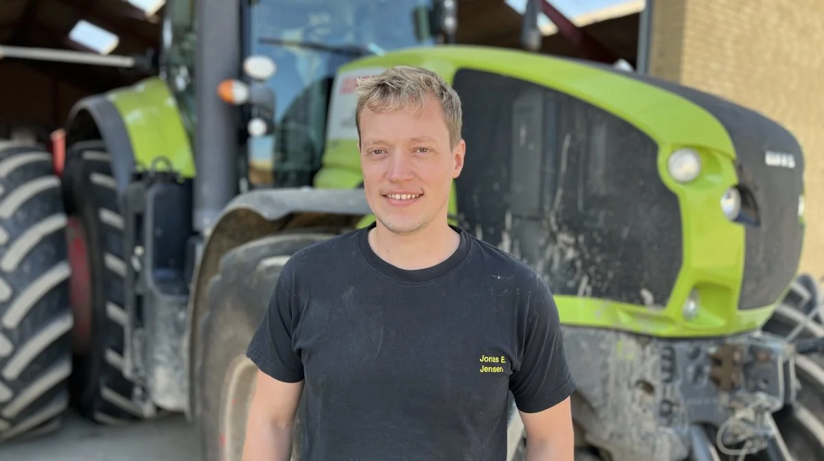 Jonas Ellitsgaard Jensen blev selvstændig landmand for fire år siden. Nu kommer han med indspark til, hvordan andre unge lettere kan komme i gang med livet som selvstændig landmand. Foto: Agri Nord/LandboNord