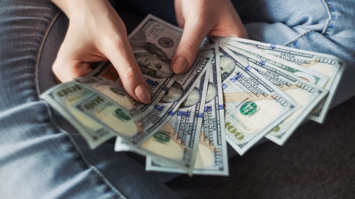 Øgede spændinger eller usikkerheder i Europa kan styrke dollaren relativt til kronen, selv om den overordnede trend i øjeblikket peger på en svækkelse af dollaren, vurderer Jens Kornbeck i sin analyse. 