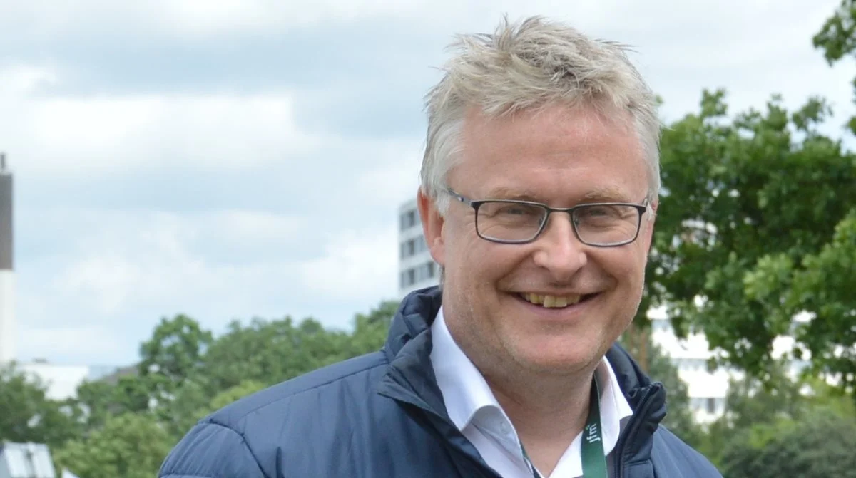 Fødevareminister Jacob Jensen glæder sig over de ændrede regler for tilskud til biodiversitetstiltag . Foto: Camilla Bønløkke