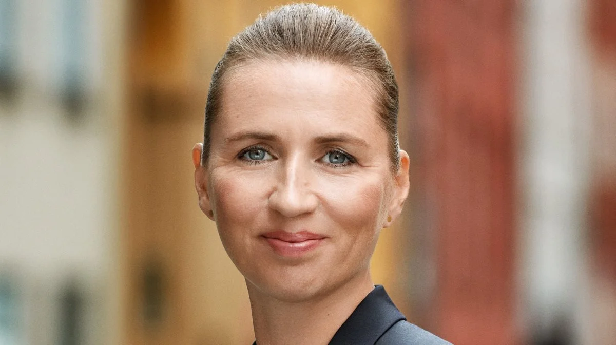 Statsminister Mette Frederiksen (S) benyttede lejligheden på pressemødet onsdag til at takke Landbrug & Fødevarer og Danmarks Naturfredningsforening for deres arbejde med at finde en løsning i den grønne trepart. Pressefoto