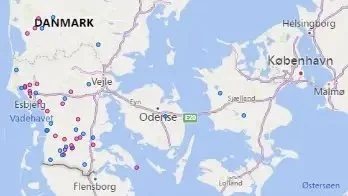 Danmarkskort med oversigt over besætninger, hvor der er konstateret smitte eller mistanke om smitte med bluetongue. Opdateret onsdag den 28. august. Blå prik: Mistanke om smitte. Lyserød prik: Smittet besætning. Kilde: Fødevarestyrelsen