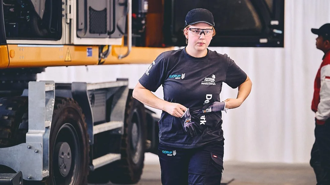 Birgitte Brunsgaard Jacobsen er den første kvindelige landbrugsmaskinmekaniker nogensinde, der tager medalje ved WorldSkills. Fotos: Lasse Skov