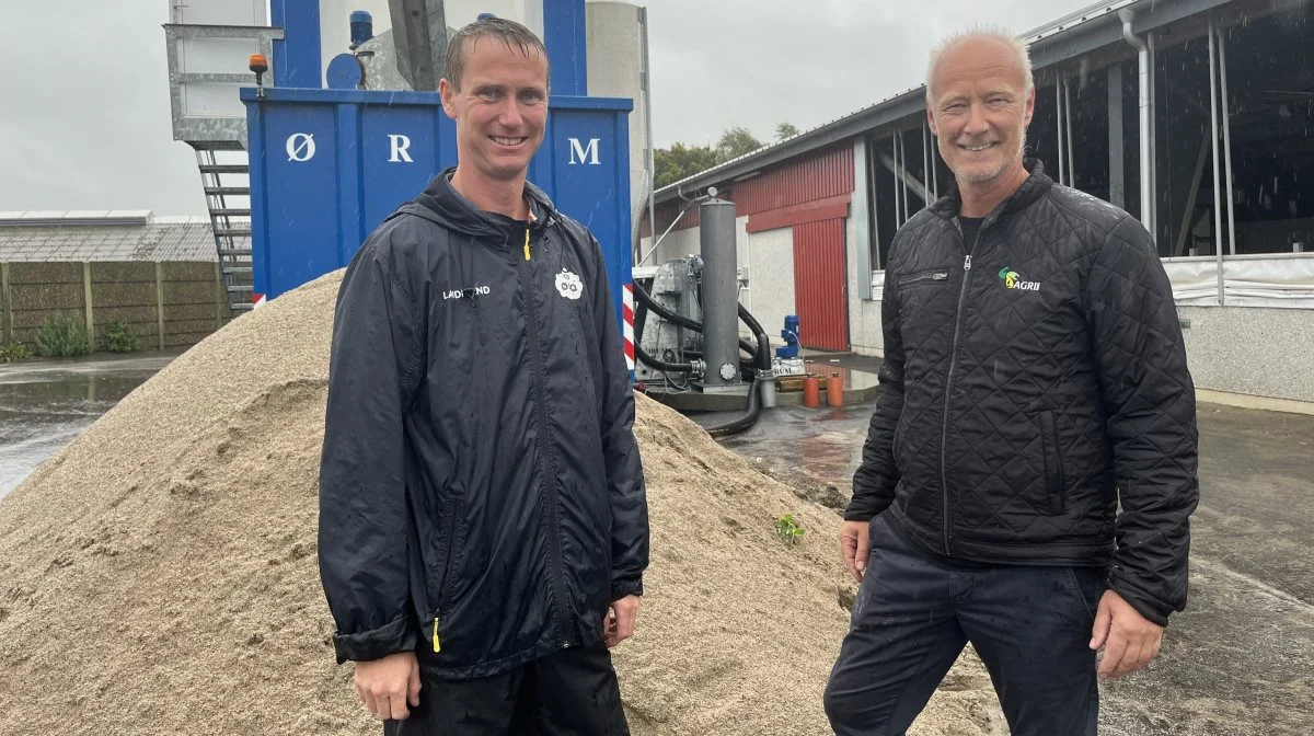 Per Aagaard Nielsen og Henrik Dalgaard jagter den optimale løsning på at få renset sandet fra gyllen.