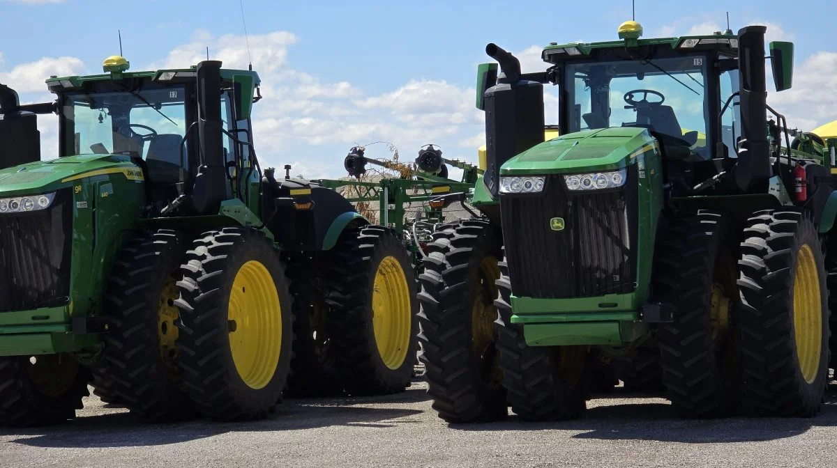 - Vi har et rigtig godt samarbejde med vores lokale John Deere-forhandler og har haft det i mere end en generation, siger Kyle Eike.