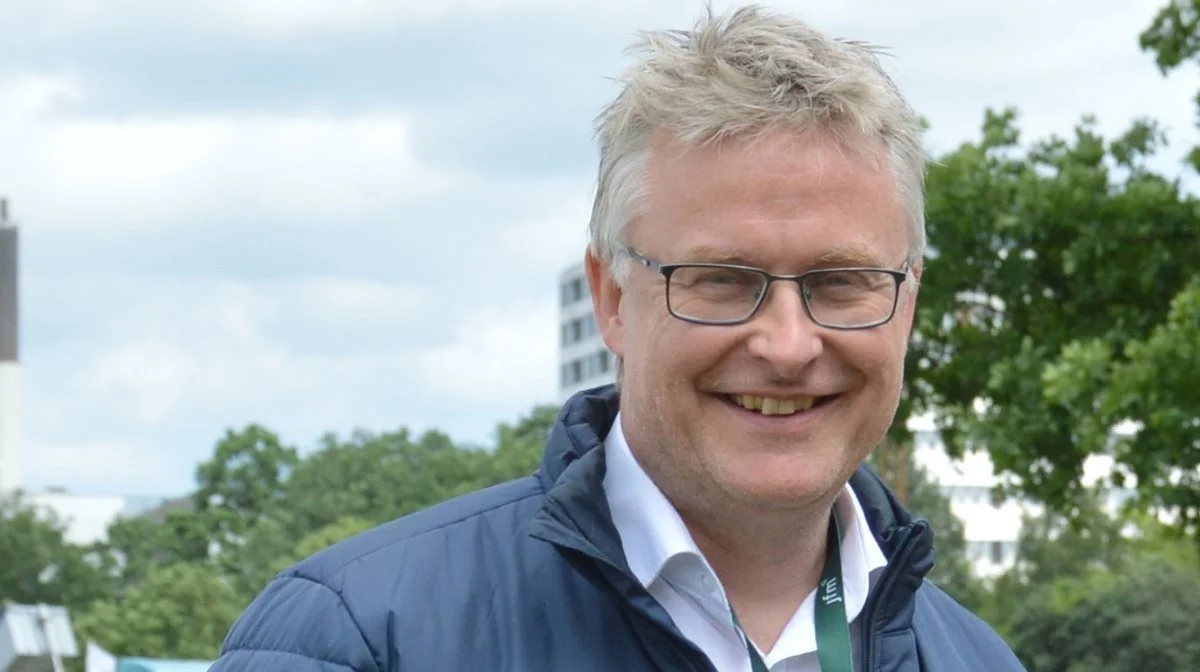 - Jeg er overbevist om, at vi får bedre dyrevelfærd, når dialogen mellem besætningsejer og tilsynsførende er god, siger minister Jacob Jensen. Arkivfoto: Camilla Bønløkke