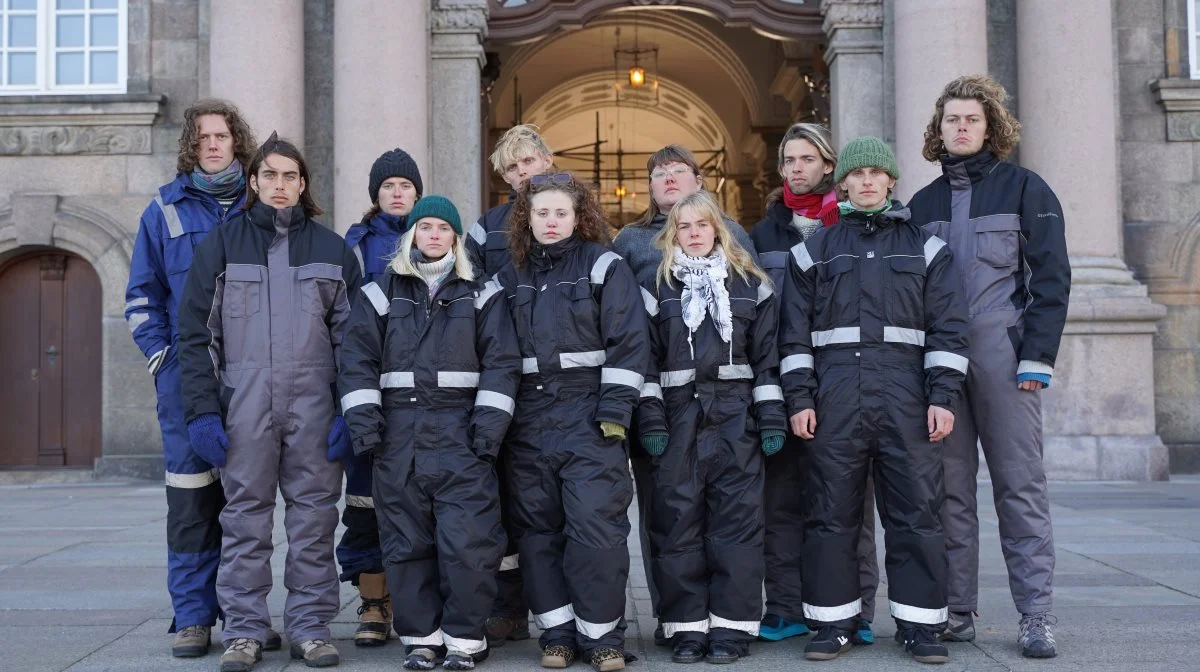 De 11 klimaaktivister blev fotograferet tirsdag. Men nu er deres sultestrejke slut. Foto: Kamille Funding/Den Grønne Ungdomsbevægelse