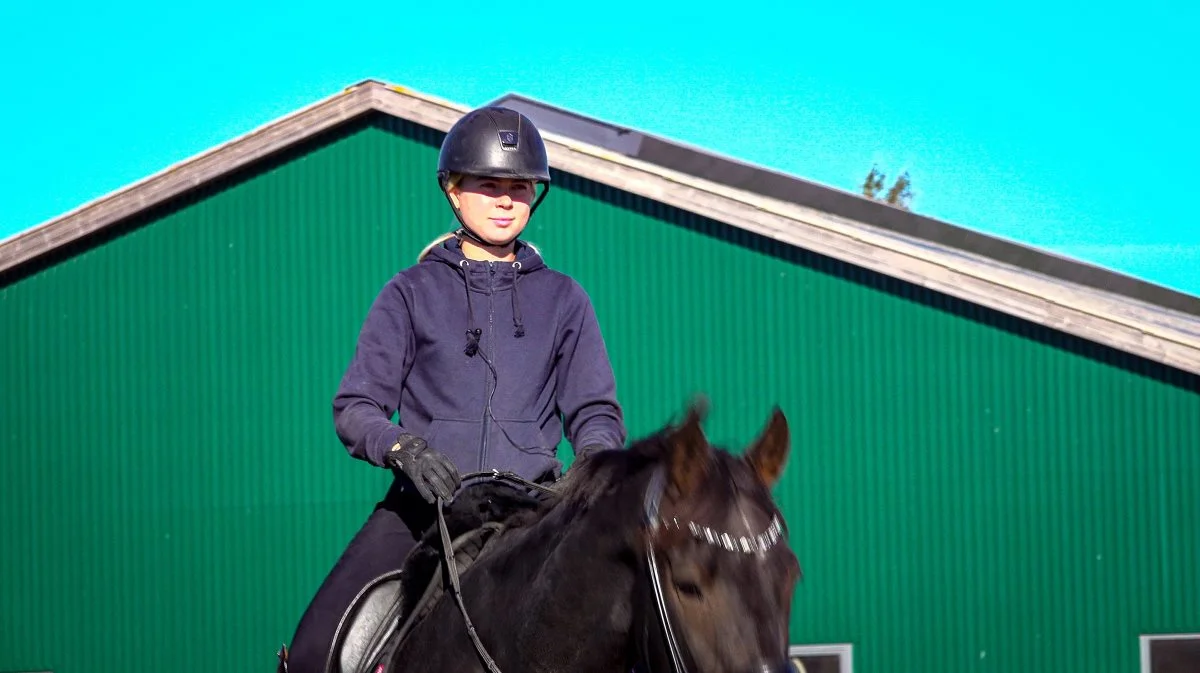 Nikoline Karups smertehistorie begyndte for cirka ti år siden, da hun faldt af en pony og brækkede to ribben. 