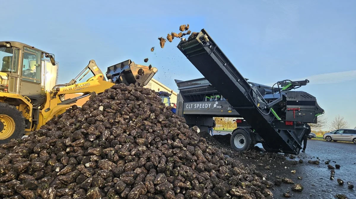 Der skal stor kapacitet på renserne - især, når man taler foderroer, hvor høstvinduet er mindre end ved roer til sukkerproduktion.