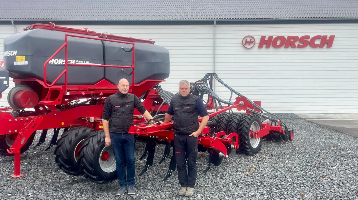 Fremover bliver Kristian Thomsen (tv) og Henrik Kobæk (th) de to produktspecialister på Horsch hos WekoAgro Machinery, som skal være bindeleddet mellem de danske landmænd og den tyske maskinproducent. Foto: WekoAgro Machinery