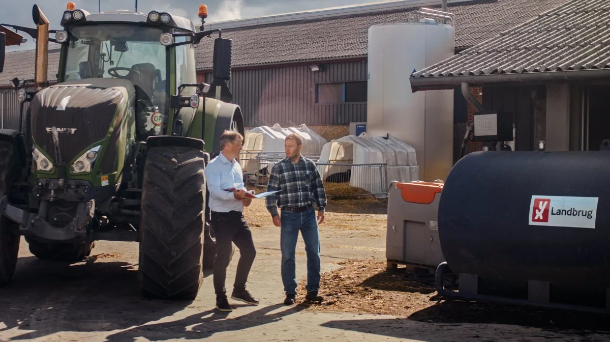 Uno-X Landbrug tilbyder blandt andet de danske landmænd lang kredit, fastprisaftaler, tørløbssikring og mulighed for at bestille diesel over sms døgnet rundt. Firmaet har gennem årtier leveret landbrugsdiesel og landbrugsolie til de danske landmænd. Foto: Uno-X