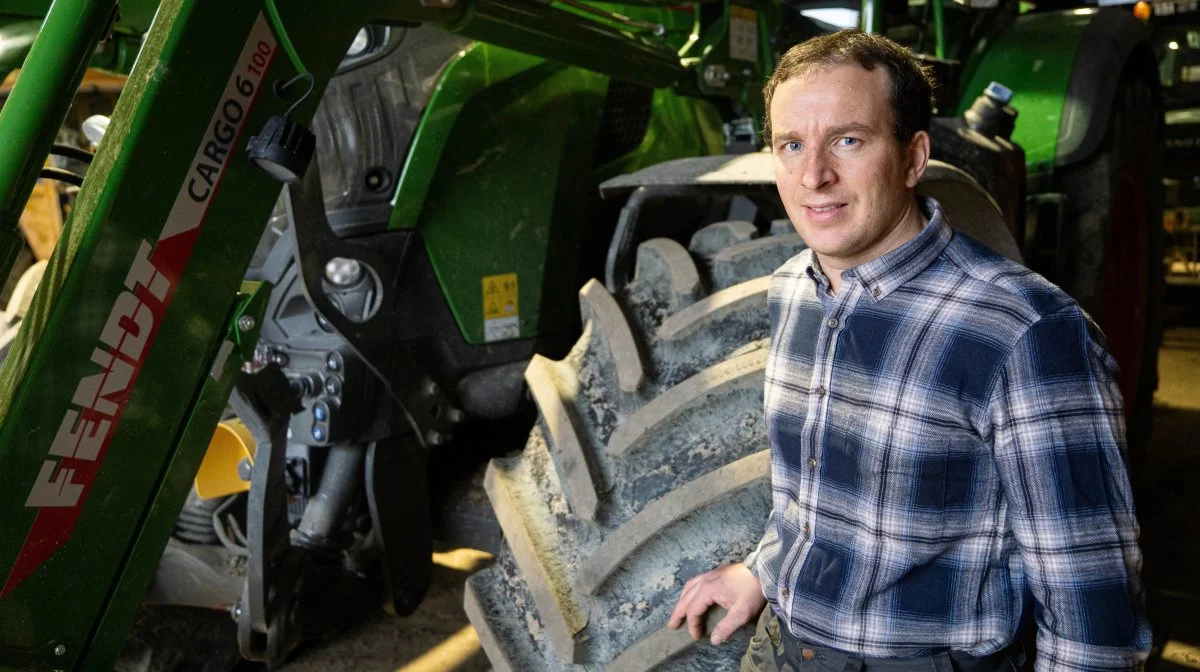 På Solbjerggaard består flåden af både ældre og nyere Fendt-traktorer. Foto: Søren Nørgaard