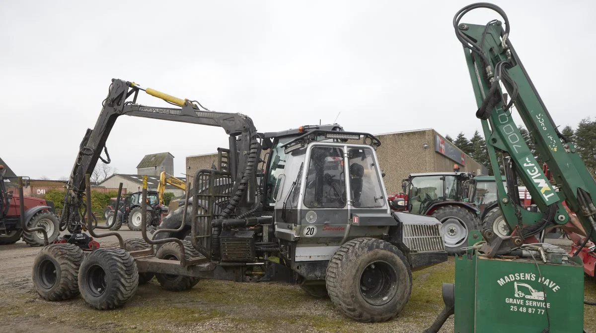 Skovmaskiner er et stort arbejdsfelt hos J. Dyhr. Her en brugt Malwa skovningsmaskine.