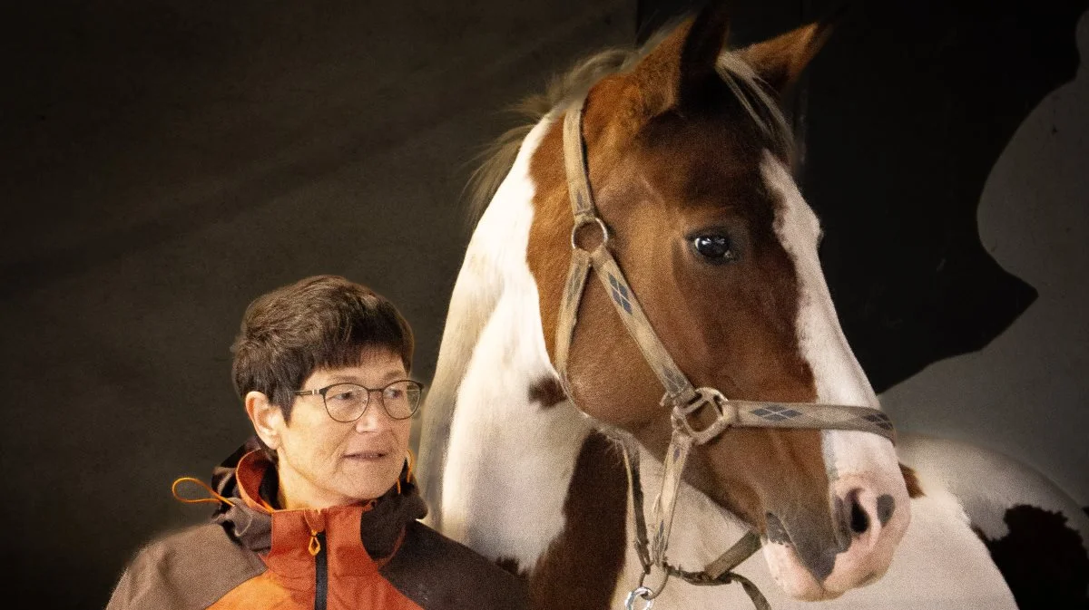 Martha Herold Voss med hendes egen hest  Colibri Shakiro. Foto: Laura Sofie Krebs