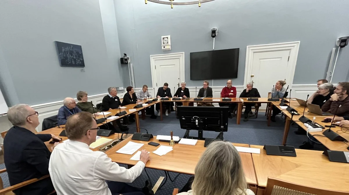 Knap en snes journalister blev klogere på den grønne trepart, da Danske Fødevare- og Landbrugsjournalister fredag inviterede til debat i Grundlovsværelset på Christiansborg.