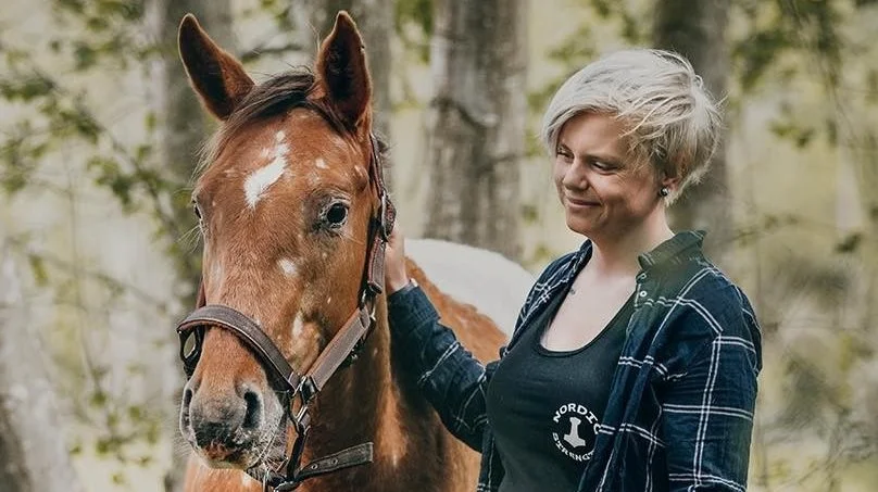 Camilla Stormont opfordrer til, at vi som hesteejere husker, at vi skal have ro og pauser, når vi er sammen med vores heste. Privat foto