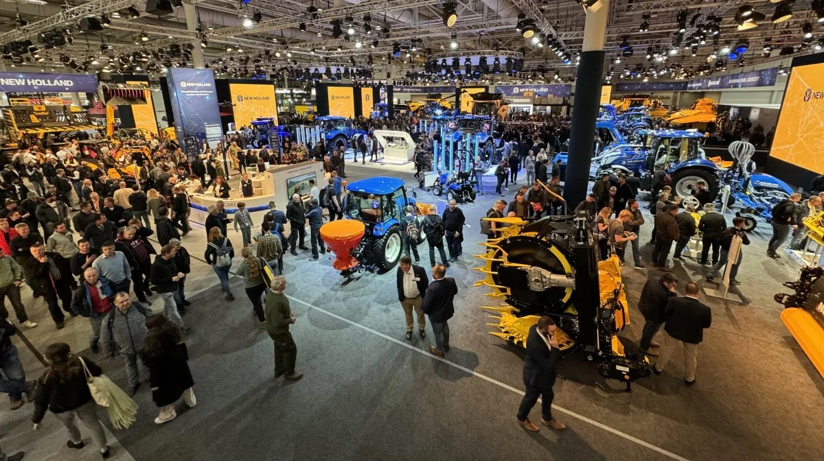 For danske landmænd er Agritechnica-udstillingen en unik mulighed for at se de nyeste teknologier og møde både kolleger og leverandører fra hele verden. 24 haller fyldt med det nyeste isenkram og med et særligt fokus på digitalt landbrug og automatisering, som begge er områder med stort potentiale for danske forhold.