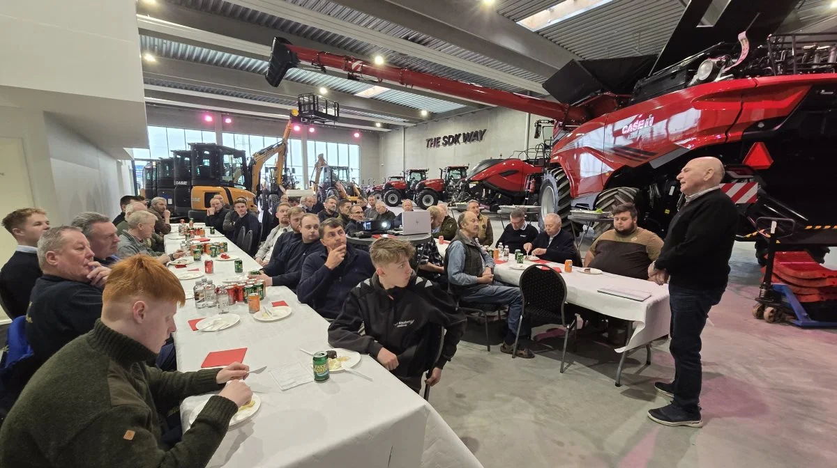 Omkring 100 landmænd deltog i præsentationen hos S.D. Kjærsgaard i Ringsted tirsdag.