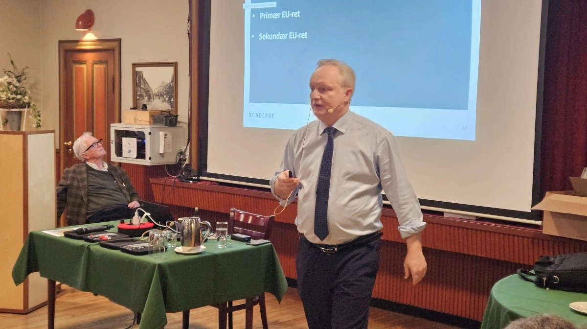 Advokat Hans Sønderby, Sønderby Legal, kom ind på EU-rettens betydning i forhold til direktiver og forordninger.