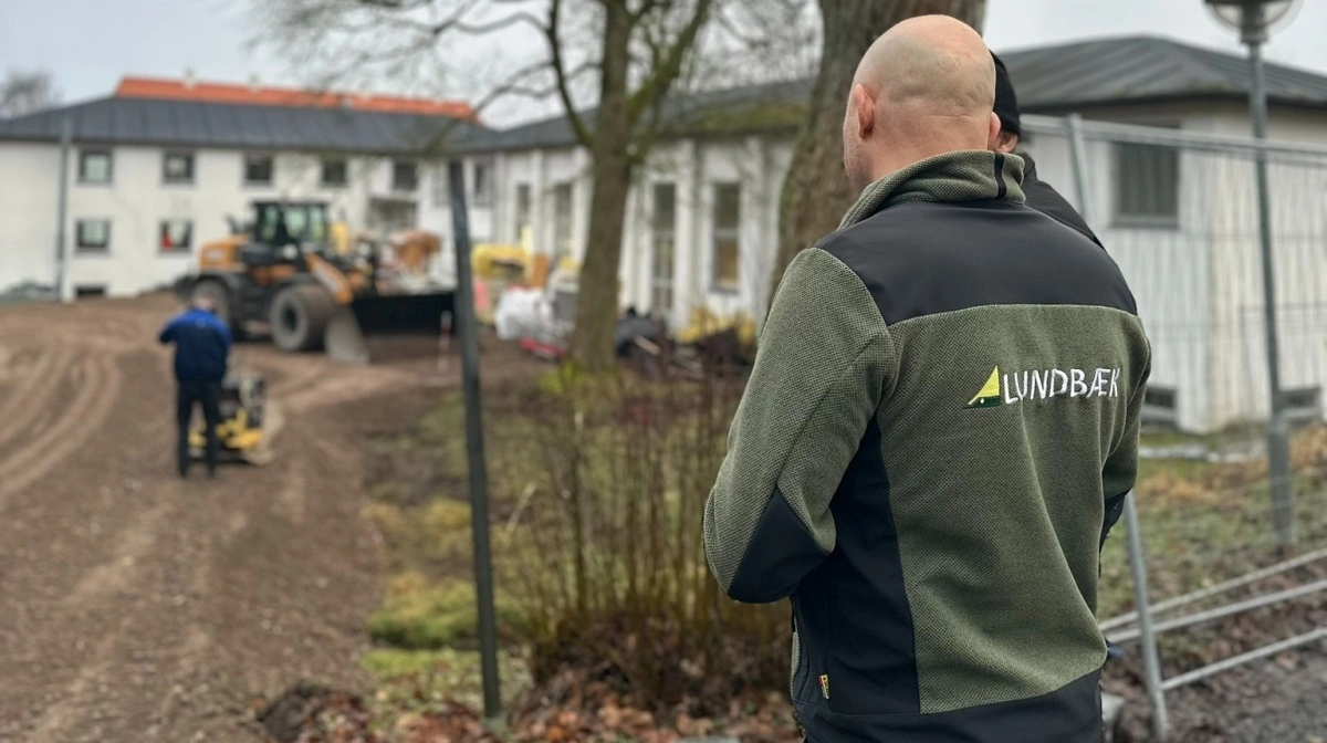 Inden længe skal den gamle Uglefløj jævnes med jorden for at give plads til en helt ny værelsesfløj. Foto: Nordjyllands Landbrugsskole