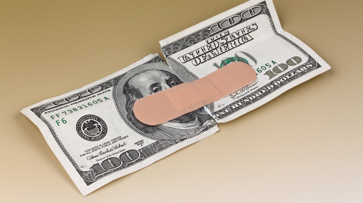 De zig-zaggene udmeldinger fra den amerikanske administration belaster finansmarkederne. Én ting lykkedes de dog med, og det er at få dollaren ned, som hele tiden har været et erklæret mål.
