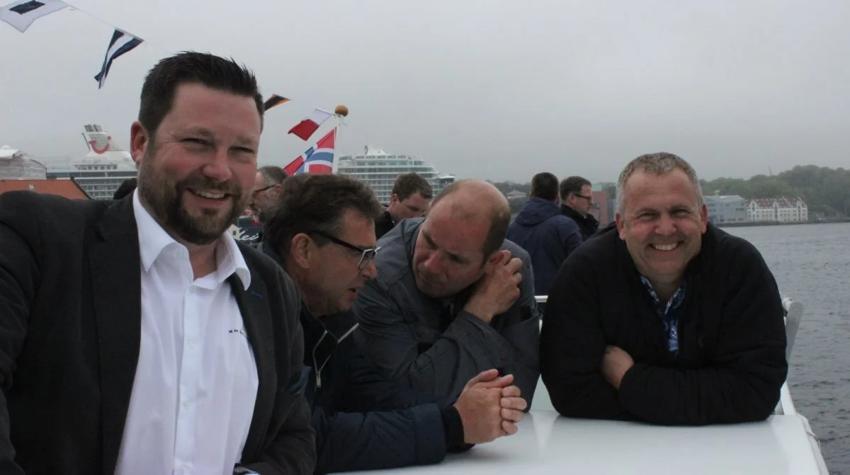 Faglige og kulturelle udflugter, socialt samvær og networking er vigtige dele af den årlige EPP-kongres. Her ses den danske EPP-formand Torben Lundsgaard (th) i selskab med blandt andre Rune Nielsen (tv) ved EPP-kongressen i Norge i 2017. Arkivfoto: Anne Wolfenberg