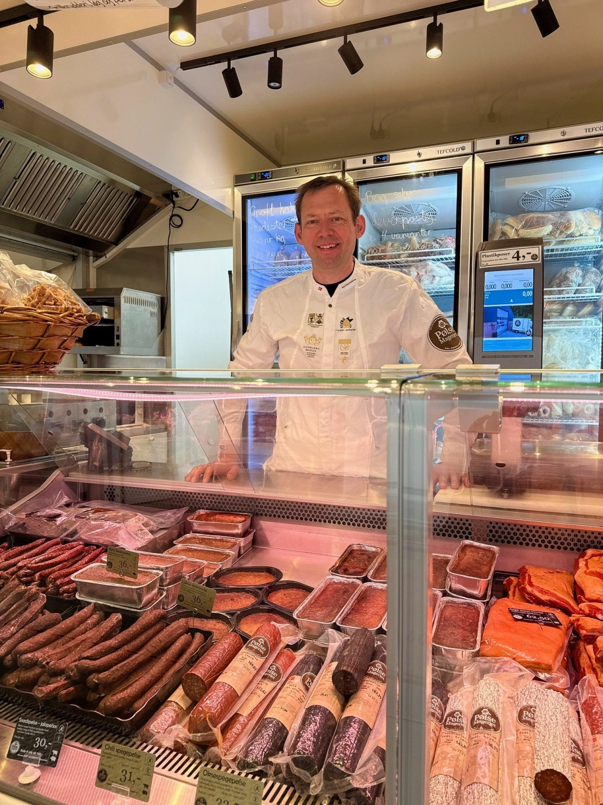 Det er ikke kun pølserne, Pølsemageriet er kendt for, men blandt andet også frikadeller og leverpostej.