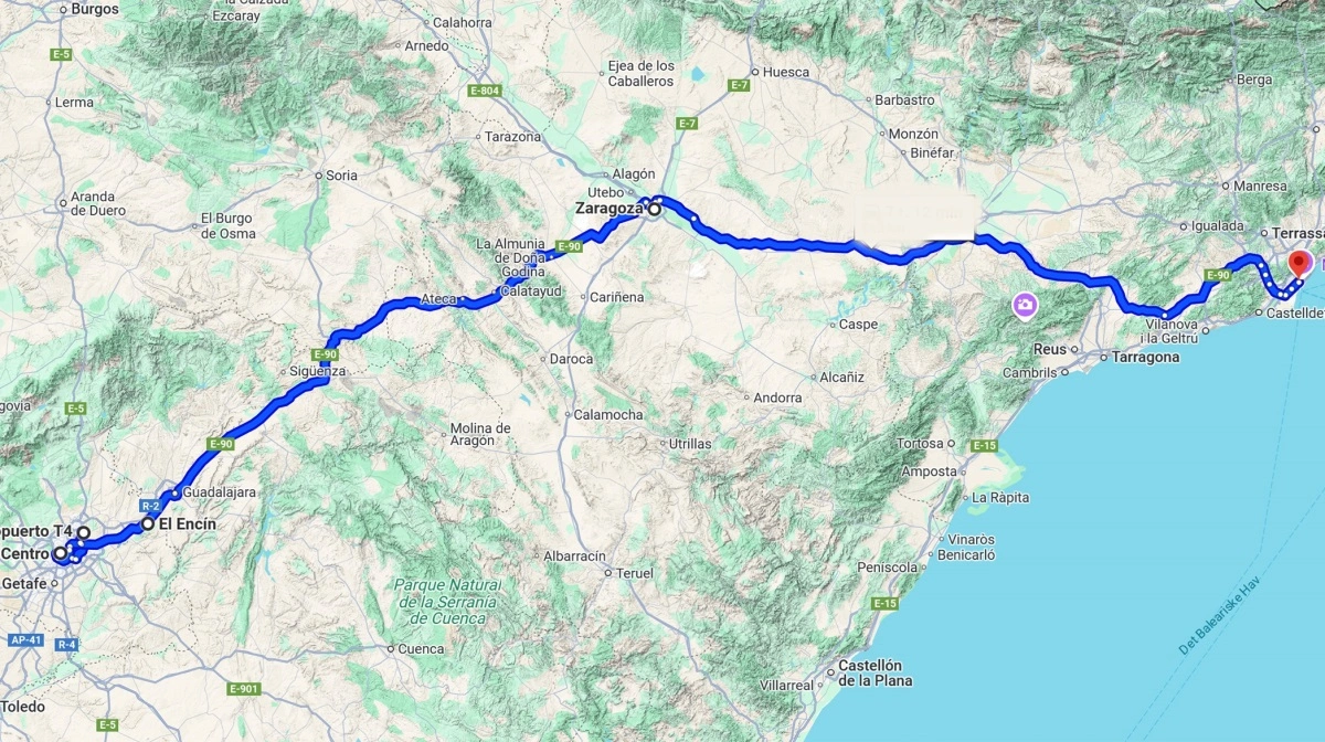 På kortet ses ruten fra Madrid via Zaragoza til Barcelona.