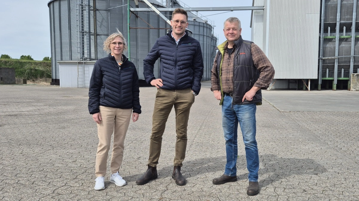 Nordvest Foder åbner ny afdeling i Østjylland. Her ses fra venstre Hanne Johnsen Toft, Rasmus Toft og Glen Nikolajsen. Fotos: Tenna Bang