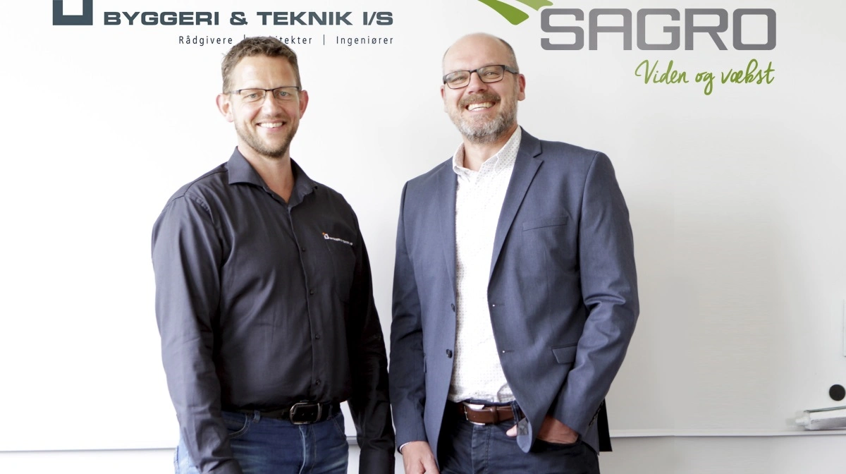 Direktør Torben Jensen fra Sagro (th) og direktør Flemming Hedegaard, Byggeri & Teknik IS (tv). Arkivfoto