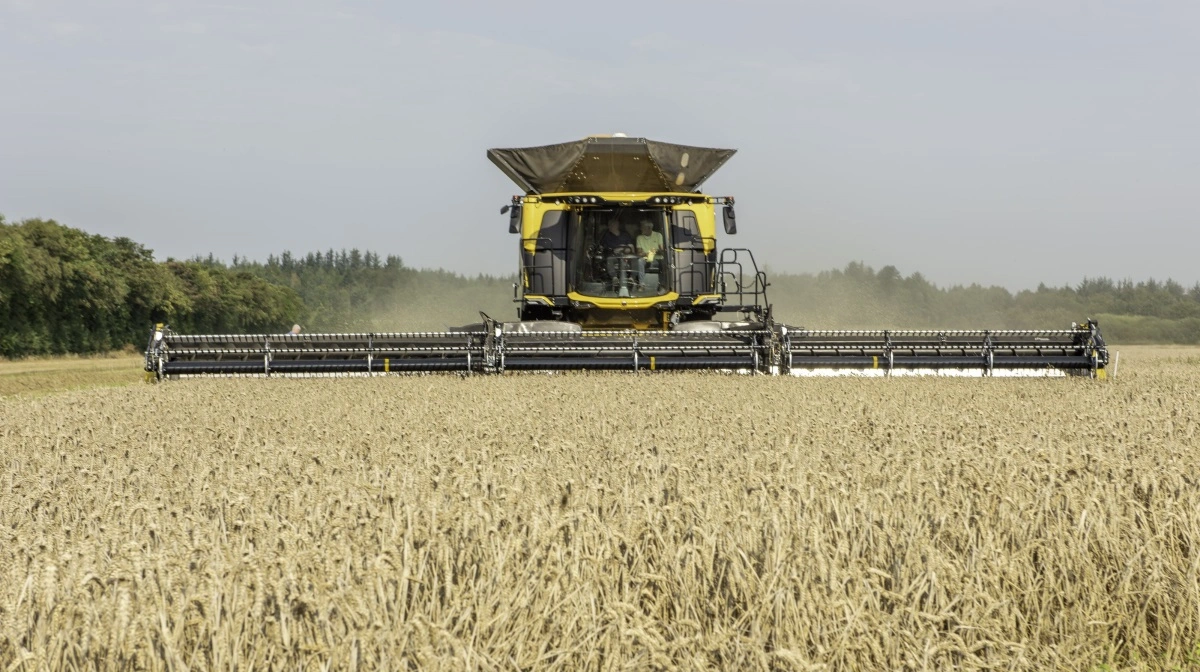 Verden største mejertærsker, New Holland CR11.