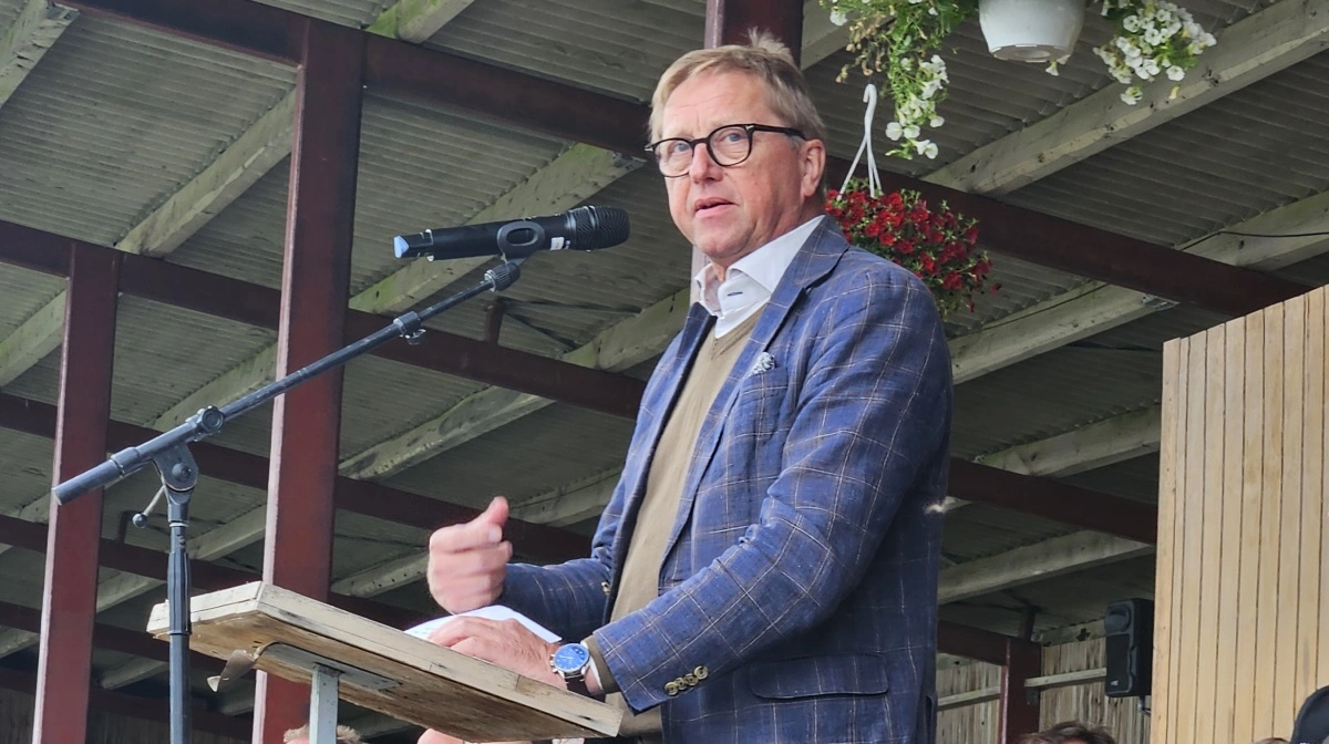 - Hvis det skete på min gård, ville myndighederne komme efter mig – lige på stedet! Så ville jeg stå over for kæmpe bøder og muligvis miste retten til at have dyr, skrev Asger Christensen på Facebook i 2021 i forbindelse med sagen. Arkivfoto: Line Brusgaard