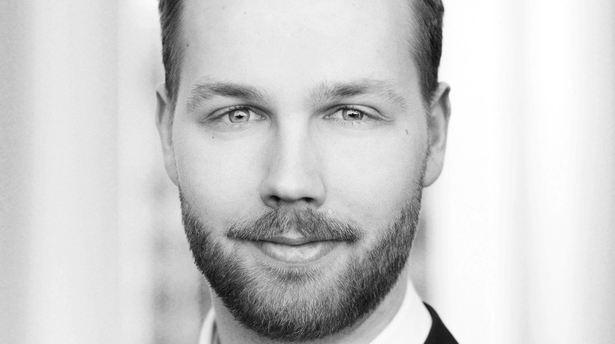 - Formålet med vores intensiverede indsats er at bringe antallet af pletter på landmændenes og følgeerhvervsdrivendes straffeattester ned. Ikke bare reducere bøderne, forklarer Christian Kjær Olsen, specialjurist hos advokatfirmaet Sønderby Legal. Foto: Rosenfeldt Fotografi