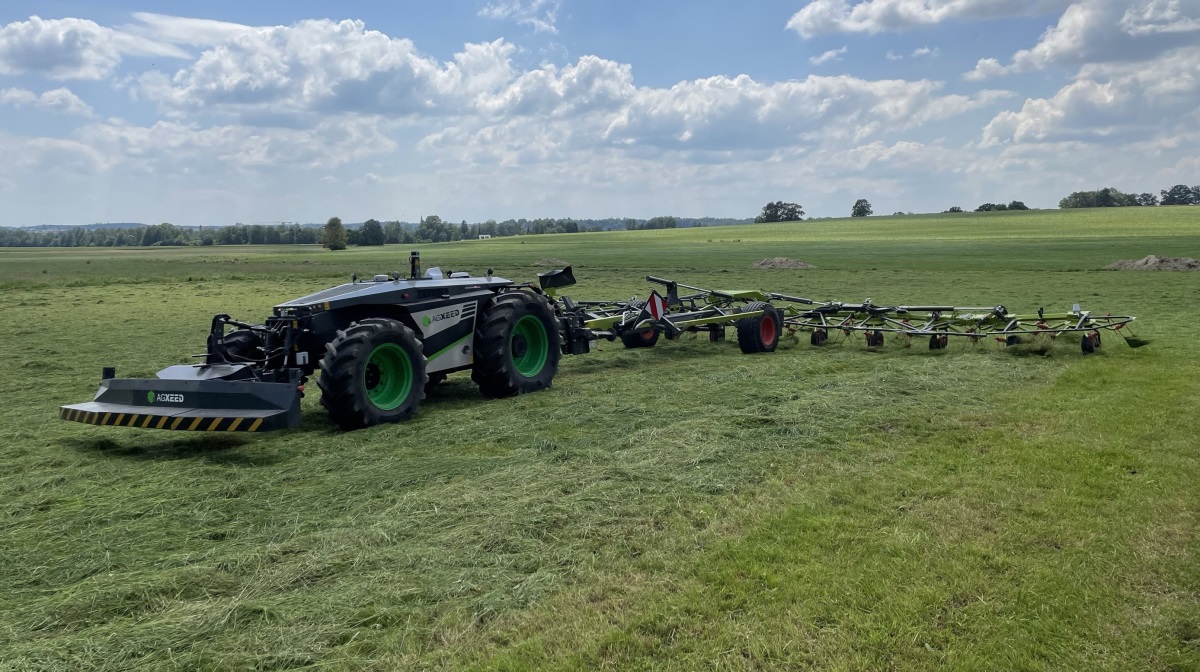 Græsland 2025 bliver igen en markdemonstration i særklasse, lyder det fra Danish Agro Machinery, som er klar til at præsentere et alsidigt og fremtidssikret maskinprogram fra CLAAS, Agxeed og Fliegl.