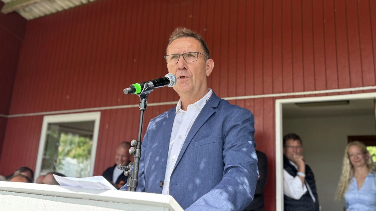 - Fælles løsninger kræver, at vi alle trækker i samme retning – og vel at mærke med det samme tempo, fastslog formanden for Roskilde Dyrskue, Villads Sørensen, i fredagens åbningstale. Foto: Jesper Hallgren