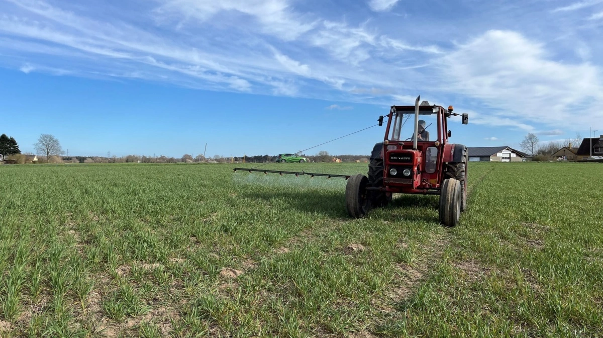 Med hundredvis af biostimulanter på markedet – og flere på vej – er der ifølge Emil Elsborg Christensen et reelt behov for, at nogen tør teste dem systematisk og i praksis. Foto: Agrovi