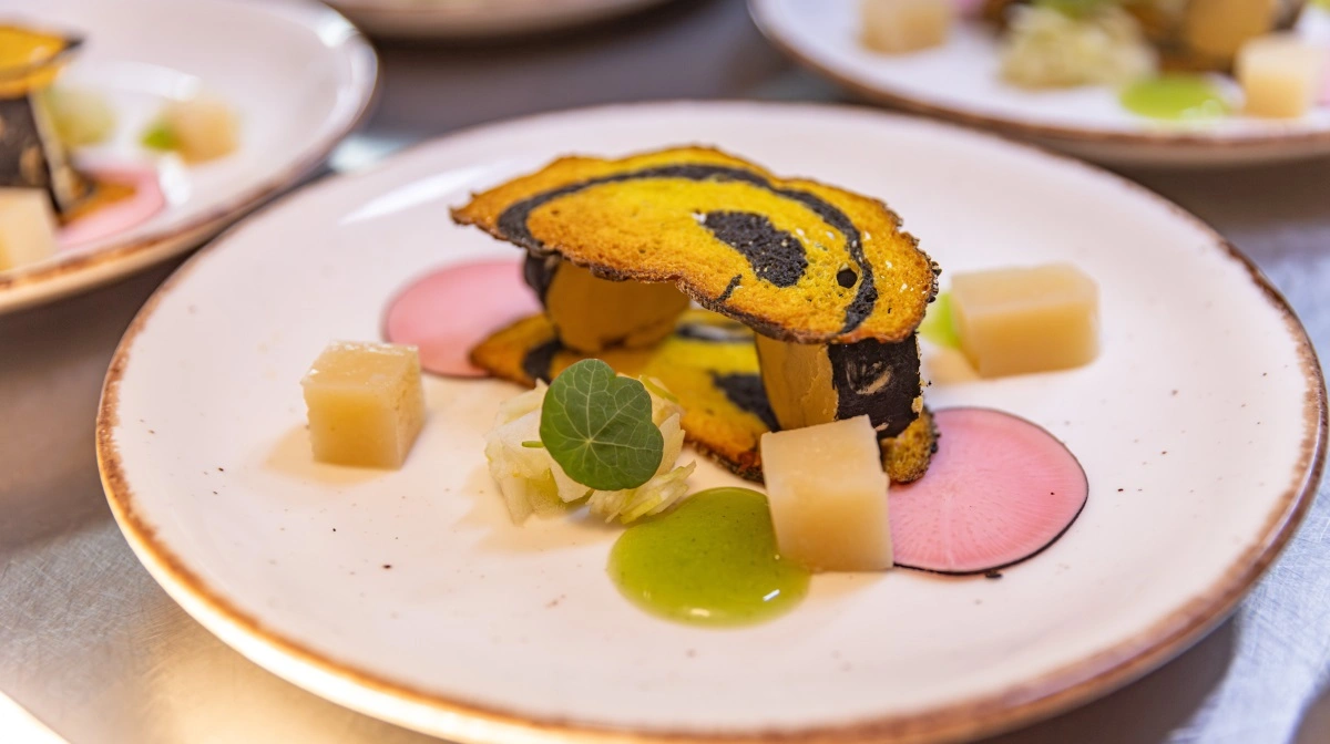 Det er ikke kun råvarernes kvalitet, som Michelinstjerner bliver uddelt efter. Også madens smag og konsistens over tid, samt kokkens personlighed, håndværk og tekniske kunnen ligger til grund for stjerneudvælgelsen. Arkivfoto: Colourbox