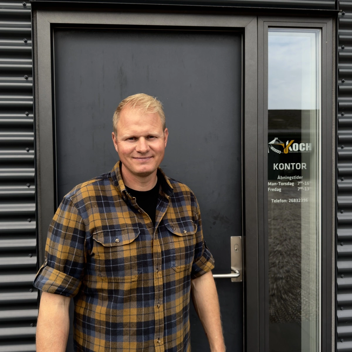 Jacob Koch driver til daglig Almas Øst under navnet Koch Montage. Foto: Privat.