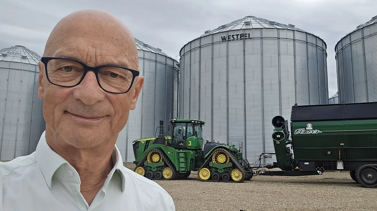 Effektivt Landbrugs udsendte er i Canada på farmbesøg.