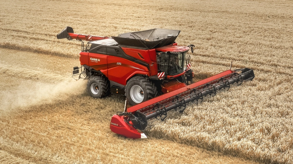 De nye G500V VariCut-skæreborde fra Case IH fås med op til 12,5 meters arbejdsbredde og byder på højere knivhastighed og et nyt knivdrev med færre vibrationer - samt en lettere, klikbar sidekniv, hydraulisk betjente målehjul og forenklet tilslutning. Pressefoto