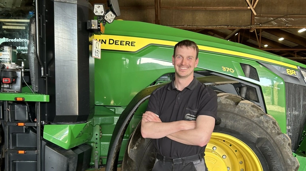 Søren Gad, der driver Bredebro Maskinstation, mener, at det er afgørende, at dronepiloten er dedikeret til opgaven, så der ikke kommer andre akutte opgaver i vejen for arbejdet. Foto: Thomas Nitschke