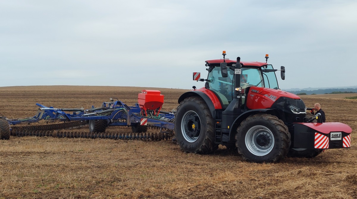 Otto Jensen. Søllested Maskinforretning A/S afslutter 2024 med et underskud på 5,24 millioner kroner. Forretningen forventer forbedring i 2025 trods ophør med Case IH-forhandling til september.