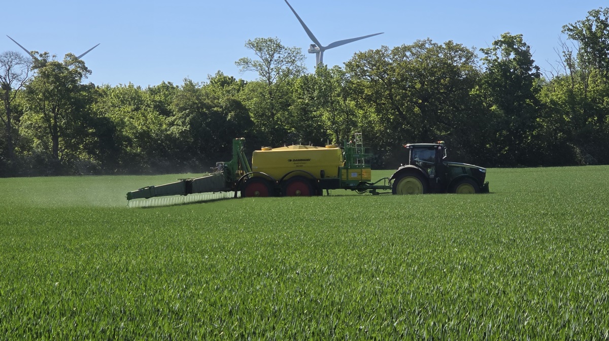 Tabet af et så væsentligt svampemiddel som Propulse rammer både bekæmpelse af bladplet i kartofler, septoria i hvede og svampe i byg, frøgræs, raps, majs og sukkerroer. Bekæmpelse af kartoffelskimmel ser meget svært ud. – Der bliver samtidig en stor risiko for en accelereret udvikling af fungicidresistens overfor de tilbageværende midler, lyder det fra Seges.