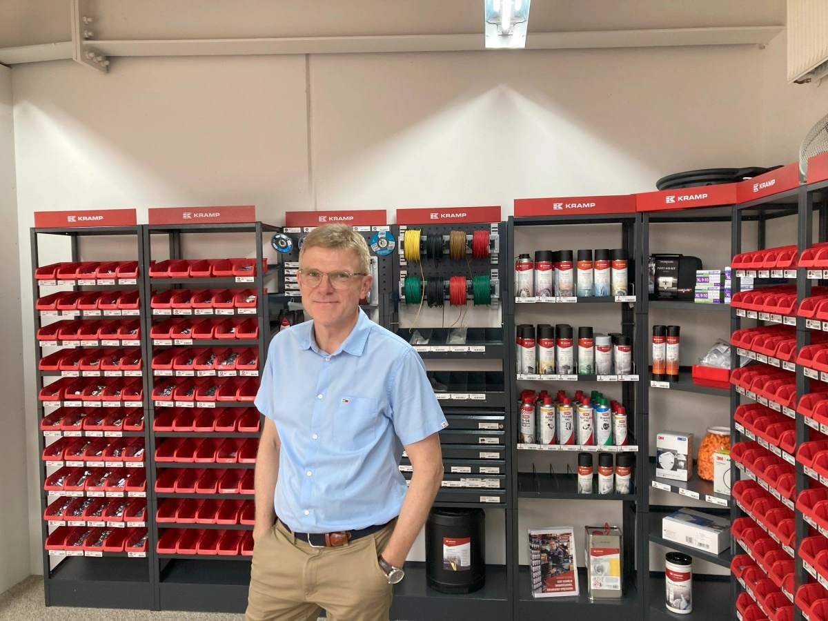 Salgsdirektør i Kramp Danmark, Peter Søgaard, ser sig tilfreds med årets resultat og overgangen fra Maykers. Foto: Kramp
