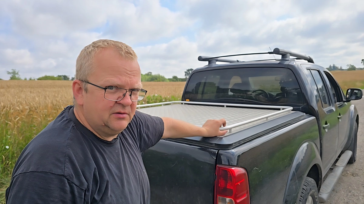 Rune Hansen driver 220 hektar på Vestfyn med hvede, græsfrø, raps, vårbyg - og så har han en besætning på 550 søer.