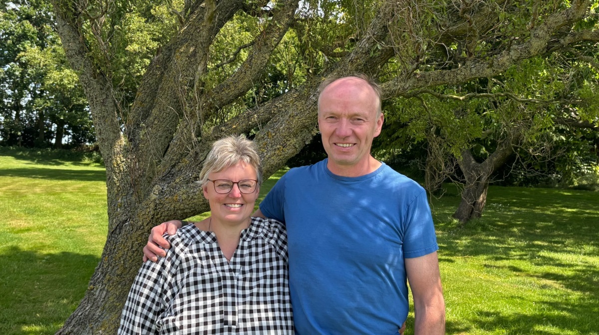 Det har altid ligget i kortene, at Klaus Bjerre skulle være landmand. Alligevel overvejede han at stoppe med grise, fordi han mente, at sodødeligheden var for høj. I dag ser billedet helt anderledes ud, og han er selv overrasket over, hvor lidt der skulle til.
